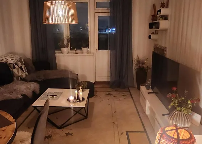 Apartman With Free Parking Close To Downtown And Nature! *