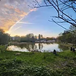Lägenhet With Free Parking Close To Downtown And Nature! Köpenhamn